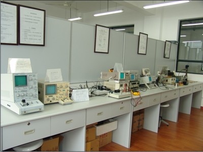 上海科學技術職業(yè)學院電子技術實訓室簡介